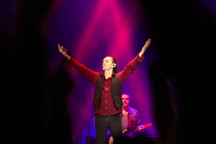 Bare i Majke okupili duplo više ljudi u Areni od očekivanog: 'Ja ne vjerujem koliko nas vole...'