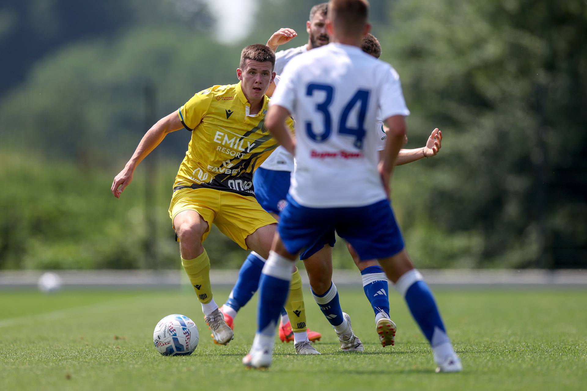 Radomlje: Prijateljska utakmica Rukh Lavov - Hajduk