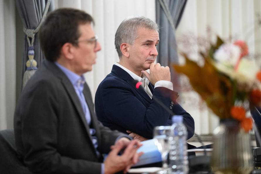 Zagreb: U Novinarskom domu održano je predstavljanje knjige "Tito" autora Borisa Rašete