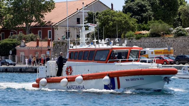 Zadar: Primopredaja druge od šest brzih brodica pomorske medicinske službe