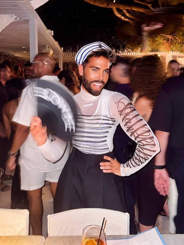 Odmor u stilu Marka Grubnića: Skupe torbice, leopard uzorci i vrela zabava na Mikonosu...