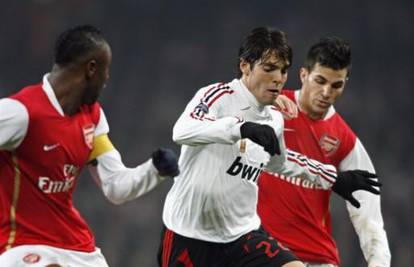 Marca: Dolazak Ronaldinha gura Kaku u Real Madrid