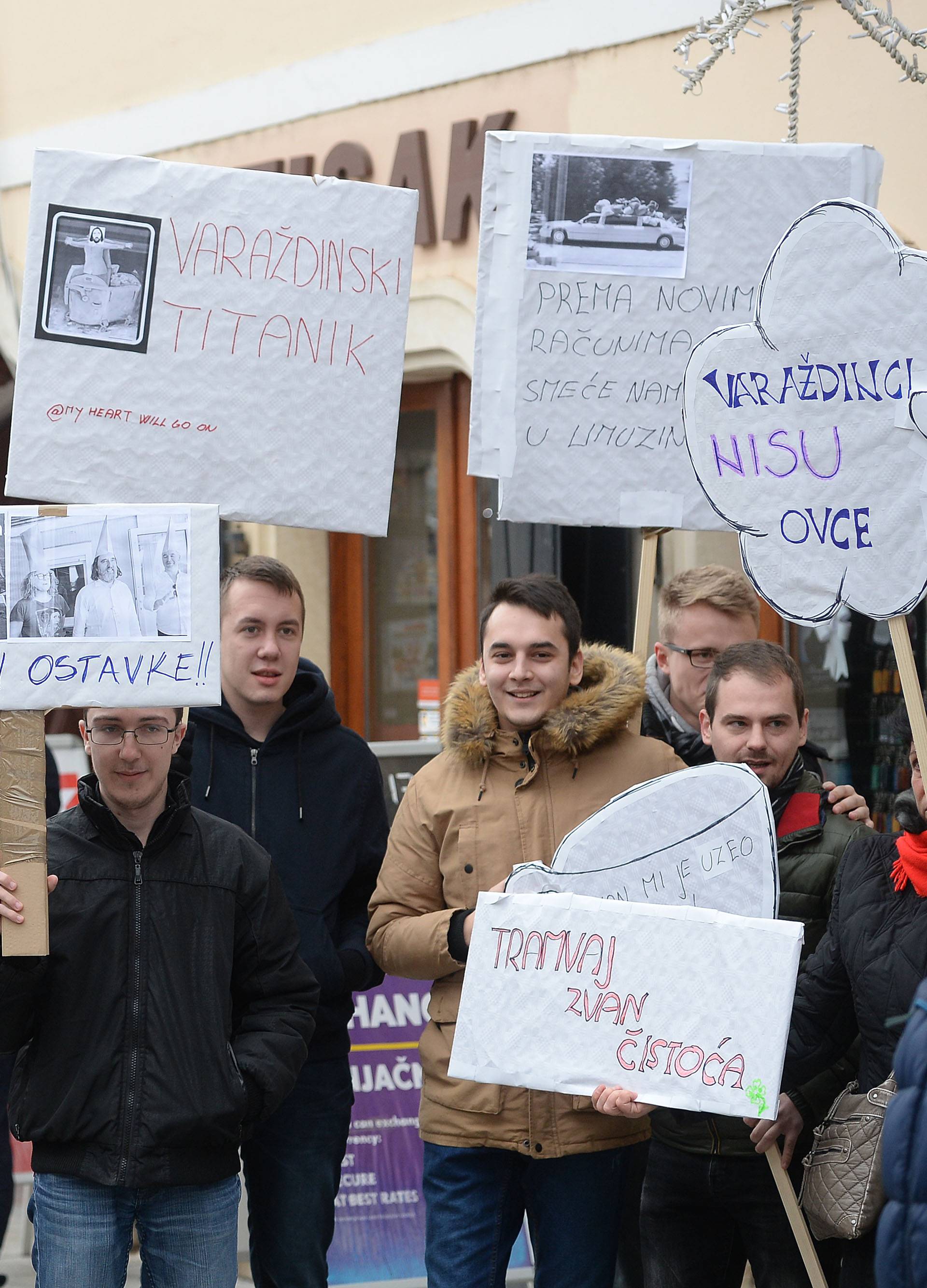 VaraÅ¾dinci prosvjeduju protiv gradonaÄelnika Ivana Äehoka i tvrtke ÄistoÄa