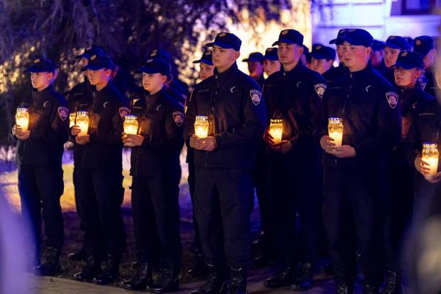 Vukovar: In memoriam za 97 policajaca poginulih i nestalih u Domovinskom ratu u obrani Vukovara