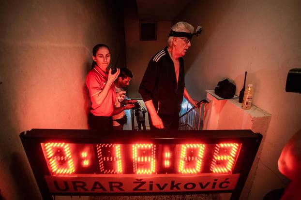Osijek: Božidar Deodat Krešić pokušava oboriti svjetski rekord u najviše istrčanih katova