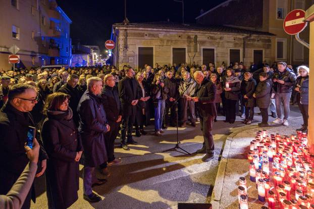 Pula: Održan mimohod u povodu obilježavanja Dana sjećanja na žrtvu Vukovara i Škabrnje