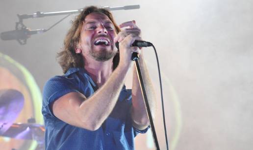 Osnovao je jedan od najve&cacute;ih grunge bendova, a poznat je kao najve&cacute;i aktivist u glazbi