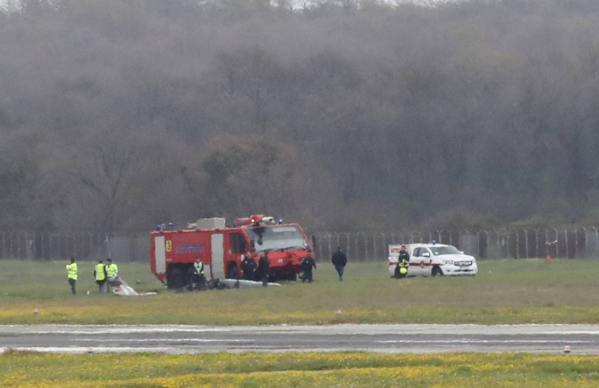 U Puli pao mali avion, dvoje ljudi poginulo