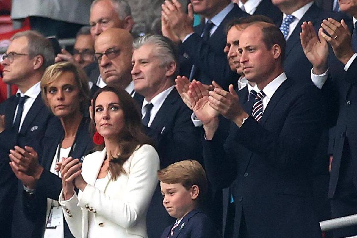 Šuker na Wembleyju utakmicu prati pored kraljevne, dobio mjesto uz princa Williama i Kate