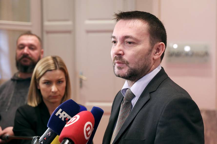 Zagreb: Arsen Bauk komentirao aktualna događanja