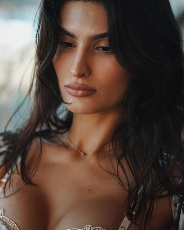 FOTO 'Dala sam otkaz kao programerka. Toliko sam lijepa da su po meni napravili lutku'