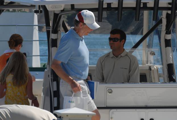 ARHIVA - 2009. Skradin: Vlasnik Microsofta Bill Gates s obitelji na odmoru po Jadranu