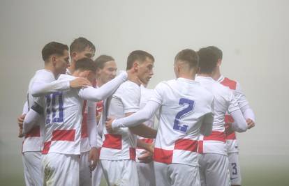 Hrvatska U21 - Litva 4-0: Olićevi izabranici potopili goste u gustoj magli i preuzeli vrh!