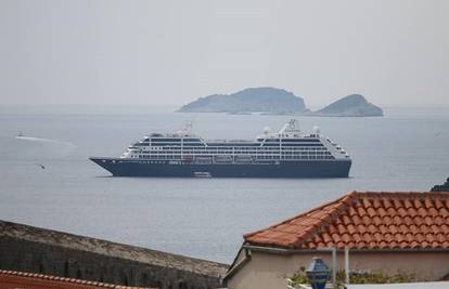 Kruzer pun svingera stigao u Dubrovnik, parovi krstarenje plaćaju i do 6000 eura na dan