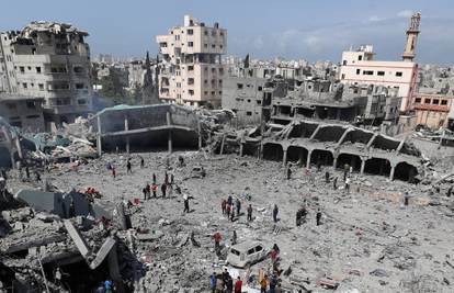 Izrael opet bombardirao Gazu. Poginulo najmanje 30 ljudi
