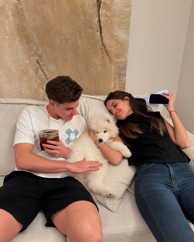 FOTO O potezu njenog momka bruji cijeli svijet. Ona je bivša hokejašica, ali i profesorica...