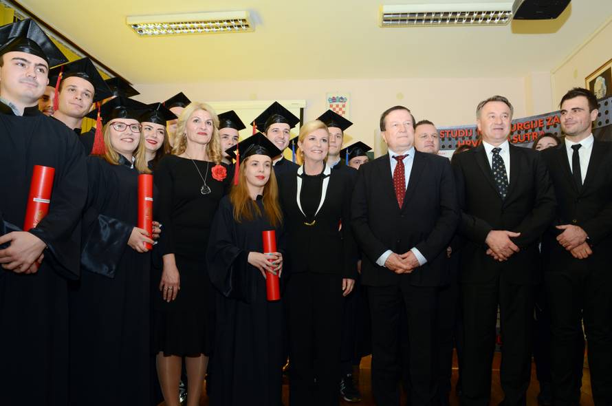 Sisak: Predsjednica Grabar-KitaroviÄ posjetila MetalurÅ¡ki fakultet