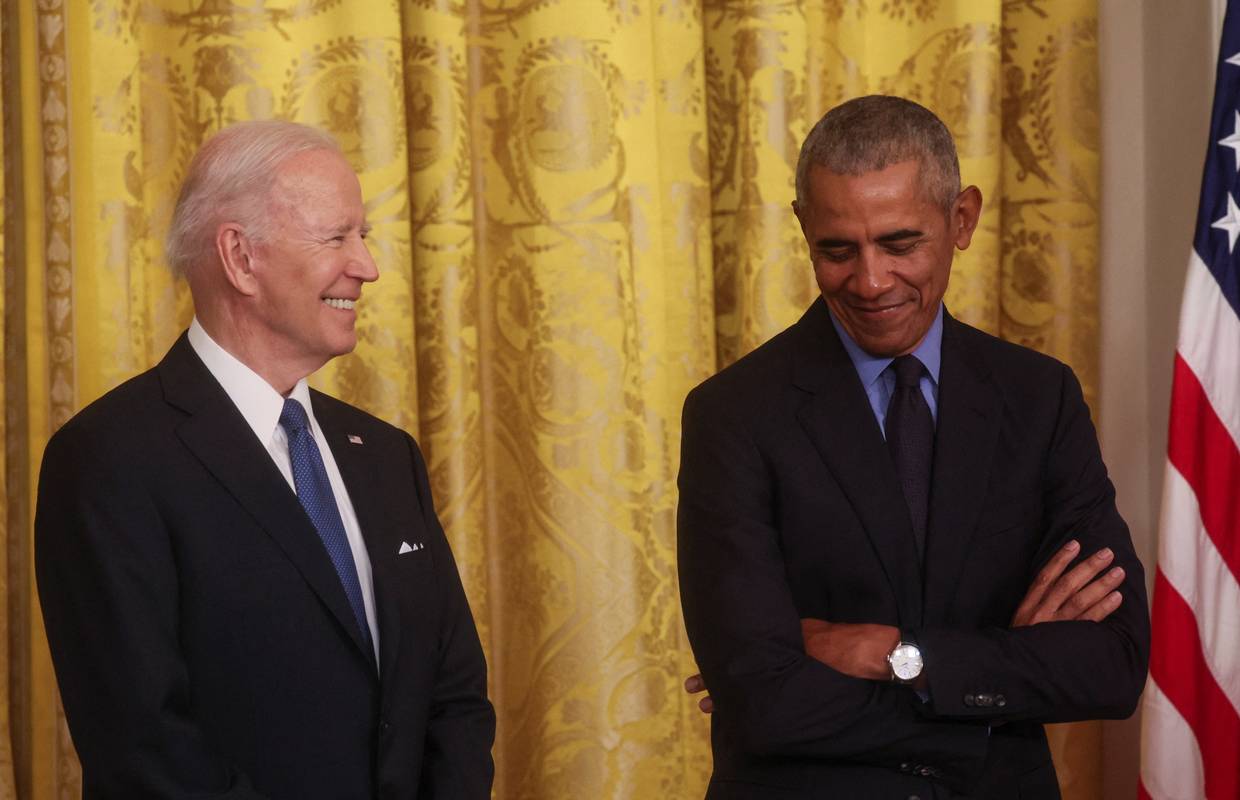 Obama i Biden zajedno u Bijeloj kući: 'Lijepo je opet biti ovdje'