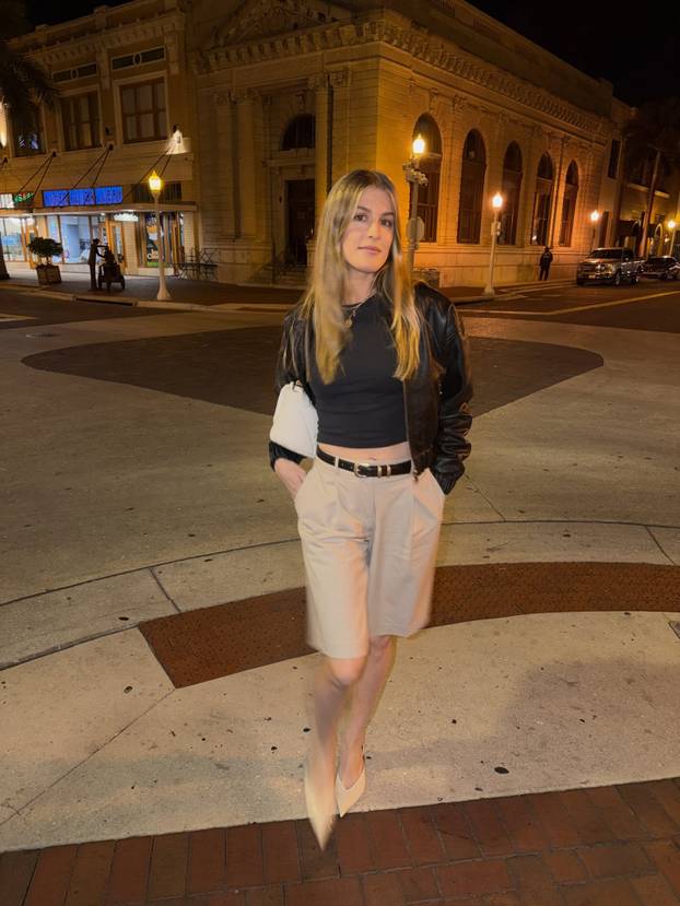 FOTO S 31 godinom oprostila se od tenisa, a zbog obrijane glave izgubila je vrijedno sponzorstvo