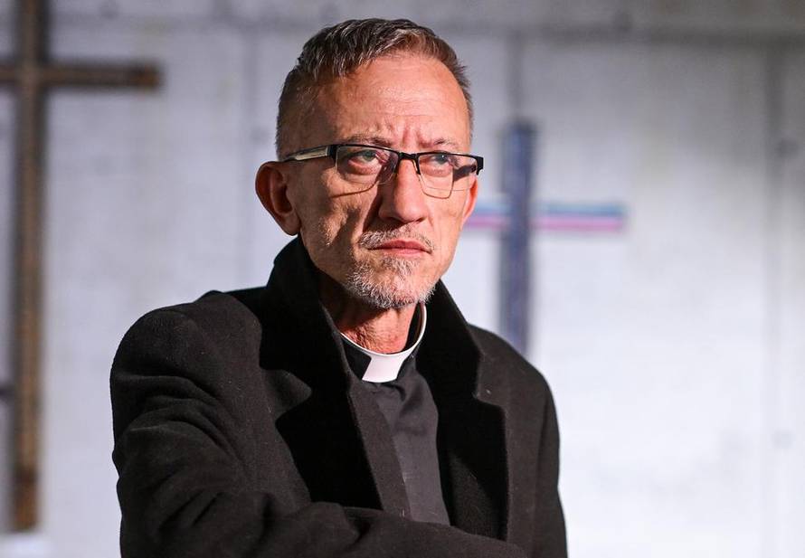 Zagreb: Župnik Željko Lovrić i Stephan Lupino koji izlaže u pastoralnom centru