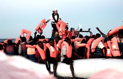 Italija spasilačkom brodu rekla da migrante vozi u Nizozemsku