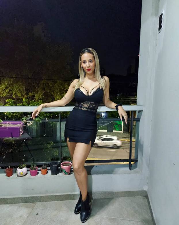 FOTO Bujna Argentinka upala u hotel omiljene ekipe i ostvarila san. Samo, zaboravila je nešto