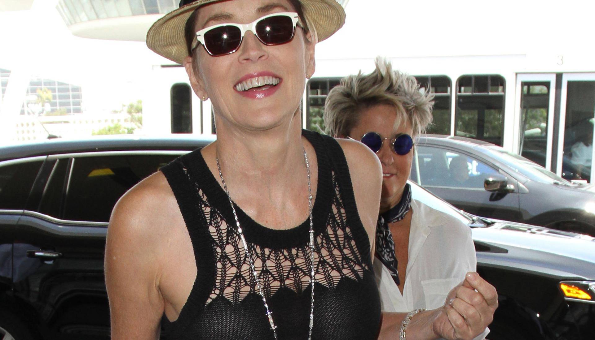 Sharon Stone lets it fly before her flight