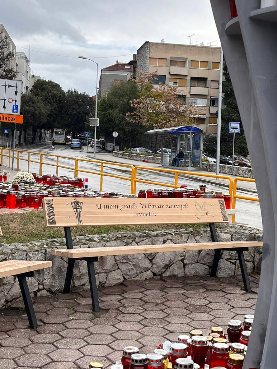 Splitski srednjoškolci postavili impresivnu maketu Vodotornja na početak Vukovarske ulice