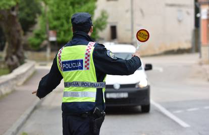 Zaustavili ga zbog alkohola, odbio test na drogu pa mu u stanu pronašli 1,8 kg 'speeda'