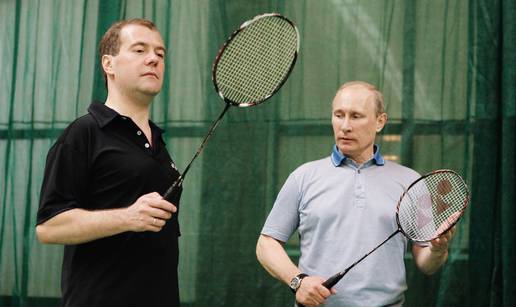 Ruski vojnici će zbog Putina i Medvedeva igrati badminton?