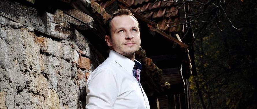 Enis Bešlagić: 'Zbog Naše male klinike sam dao otkaz, danas nemam ni marku, sve ide Đuri'