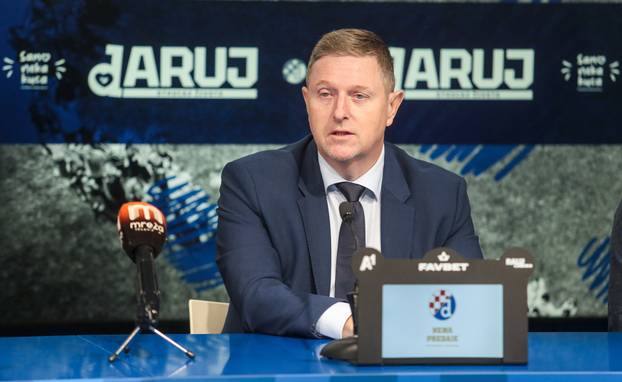 Zagreb: Humanitarna akcija "Daruj otkucaj &zcaron;ivota" u organizaciji udruge "Veliko srce malom srcu" i Dinamove zaklade