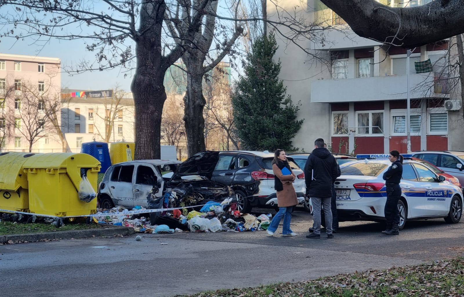 Požar na kontejnerima zahvatio i dva parkirana auta u Zagrebu