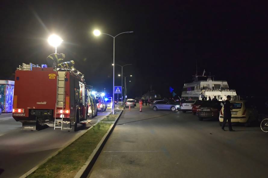 Zadar: Automobilom sletjeli u more, poginula dvojica mladića