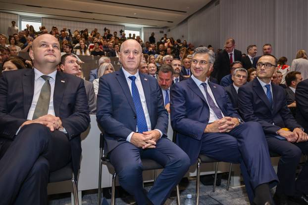 Zagreb: Svečano otvorenje obnovljenog kampusa FER-a