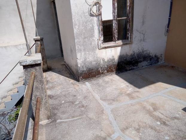 FOTO Ova kuća na Rabu ima 40 m2. Za nju traže 250.000 eura!