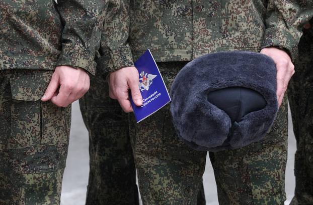 Russian conscripts depart for their garrisons, in Crimea