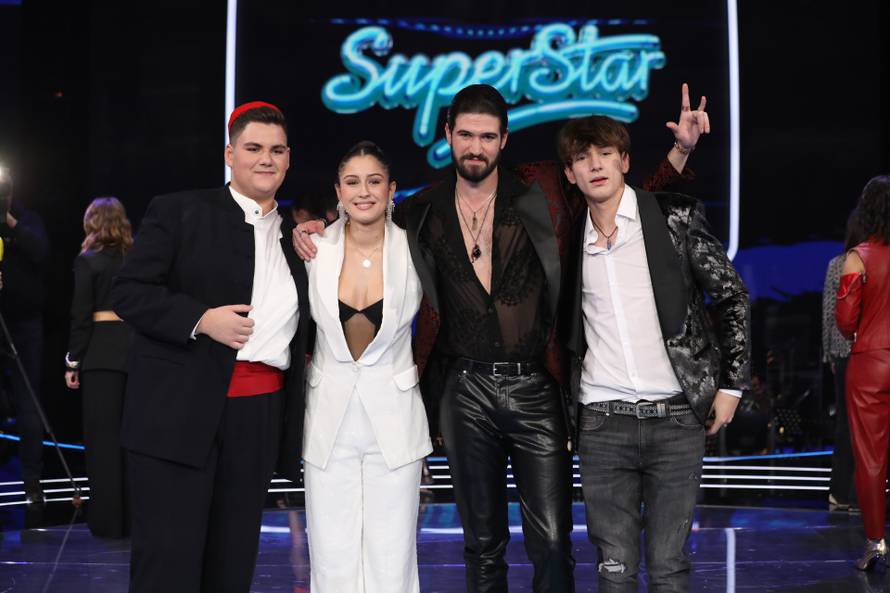 Četvero pjevača ušlo je u finale 'Superstara', tko će pobijediti?