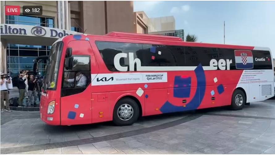 VIDEO Vatreni  poletjeli iz Katra, sprema se spektakl u Zagrebu!