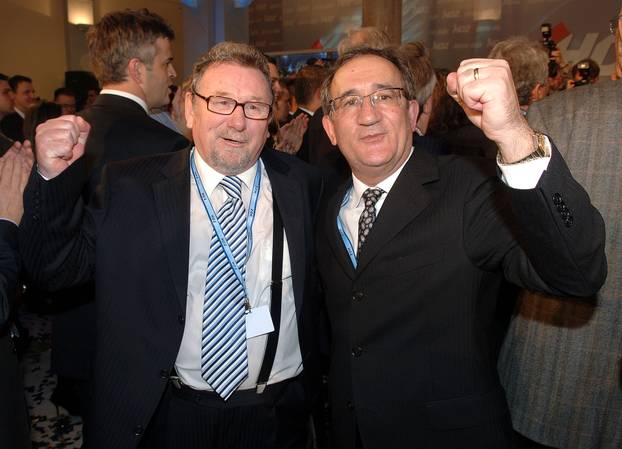 2007. Predsjednik HDZ-a Ivo Sanader najavio da o?ekuje mandat za sastavljanje vlade 