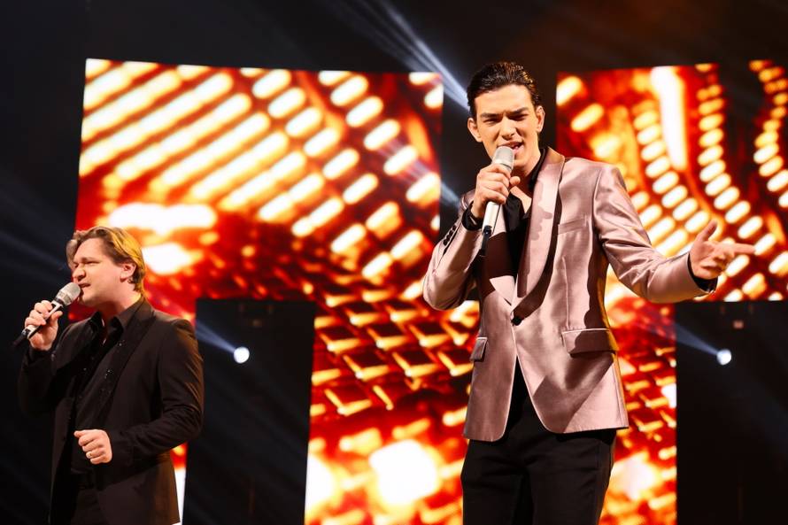 ANKETA Finale emisije 'Zvijezde pjevaju': Ostala su tri para, koji bi večeras mogao pobijediti?