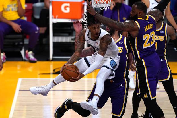 NBA: Memphis Grizzlies at Los Angeles Lakers