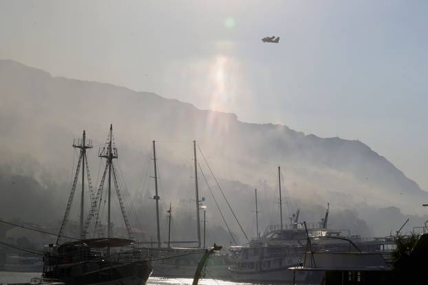 Veliki požar iznad Krila Jesenice