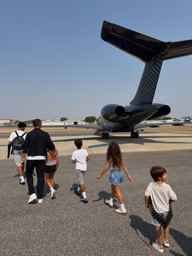 FOTO Ronaldo se oprašta od momačkog života. Procurili su detalji glamuroznog vjenčanja