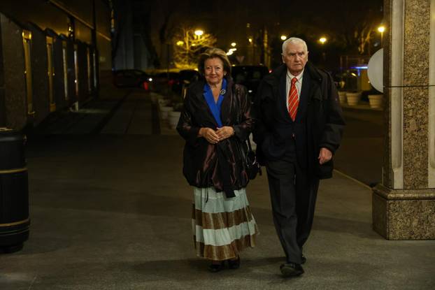 Zagreb: Dolazak uzvanika na svadbu Marijana Kustića i Nike Perenčević