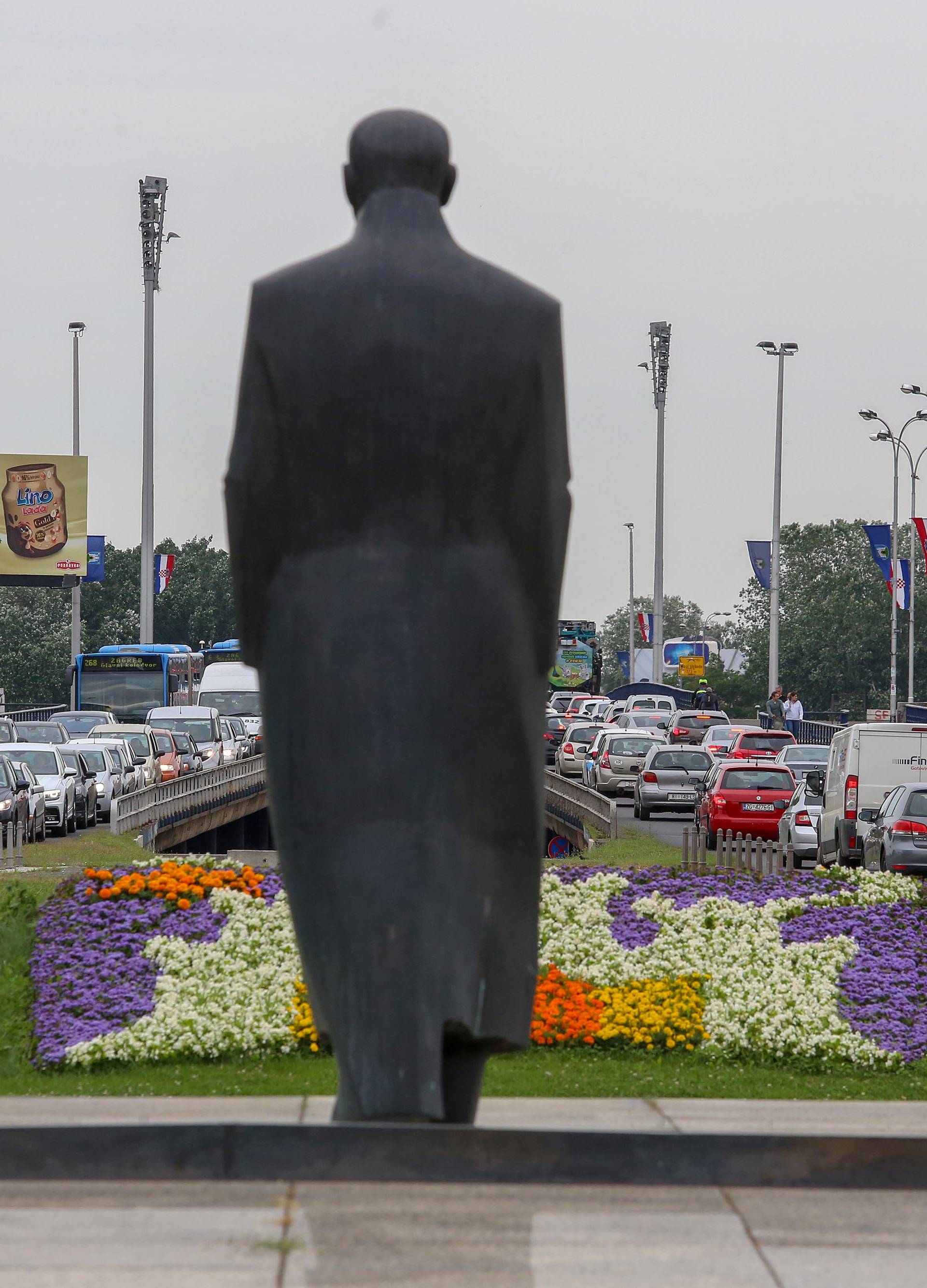 Za niže cijene goriva: Promet stao u Zagrebu, Osijeku, Rijeci