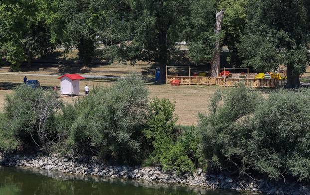 Zagreb: Radovi na hipodromu uoči koncerta Marka Perkovića Thompsona