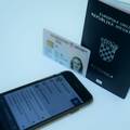 Osobne dokumente imat ćemo na mobitelima. Prve na redu su vozačke: 'Lako se falsificiraju'