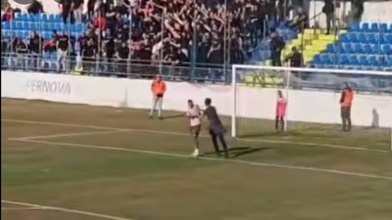VIDEO Skandal u Zadru! Huligan udario golmana Šibenika, htio se obračunati i s Funcutima...