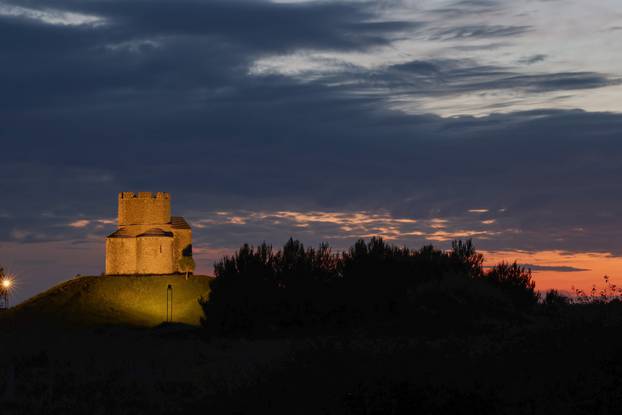 Nin: Pogled na crkvu Sv. Nikole